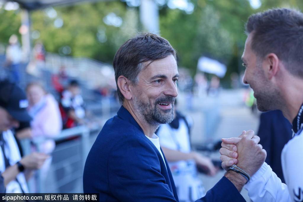 皇家马德里对阵皇家社会:西甲第四轮焦点战,姆巴佩领衔豪华阵容!